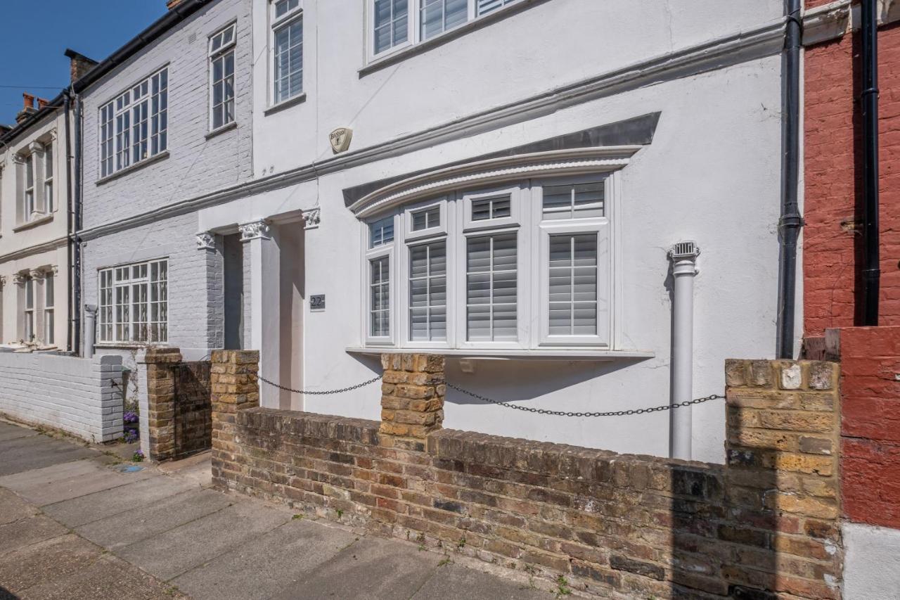 Luxury 3 Bedroom 2 Bathroom House, Fulham By 360Stays London Exterior photo