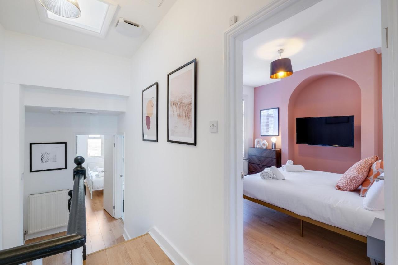 Luxury 3 Bedroom 2 Bathroom House, Fulham By 360Stays London Exterior photo